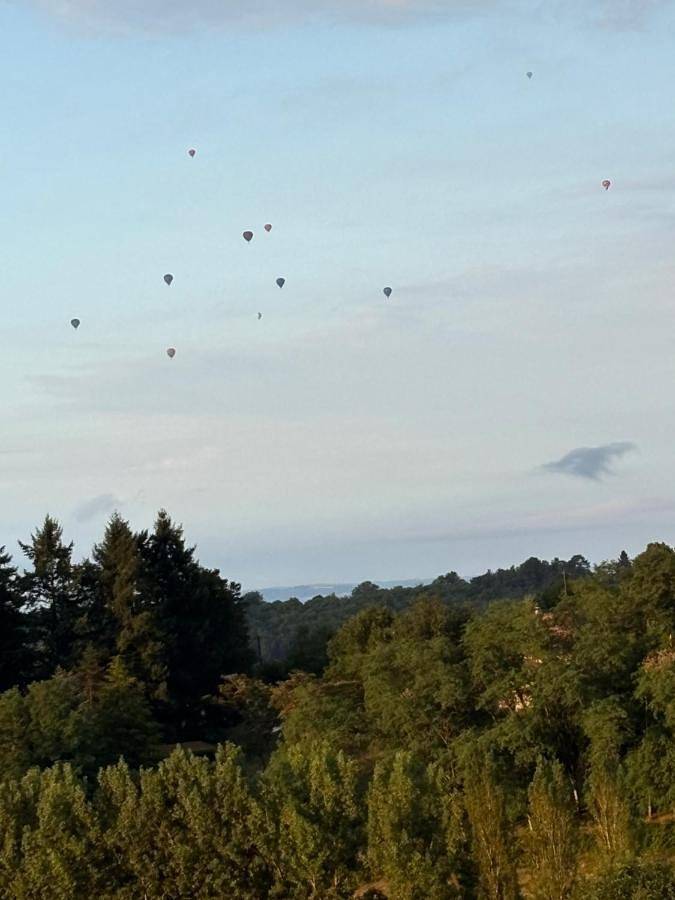 Location de vacances pour 4 personnes, avec terrasse et vue à Marcillac-Saint-Quentin - 3