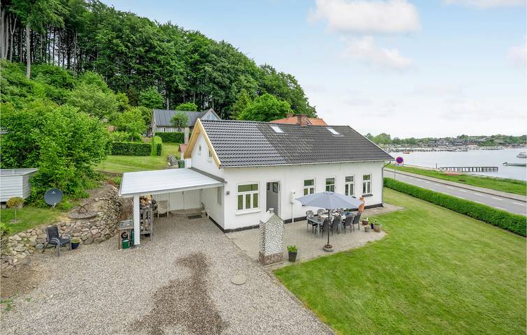 Ferienhaus für 8 Personen, mit Terrasse und Garten, mit Haustier - 1