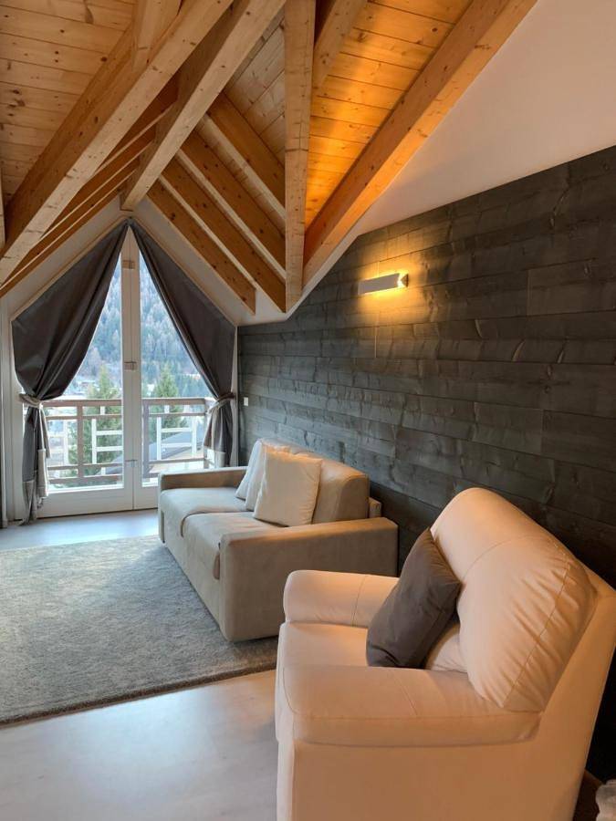 Gîte pour 6 personnes, avec vue et balcon, animaux acceptés à Temù - 2