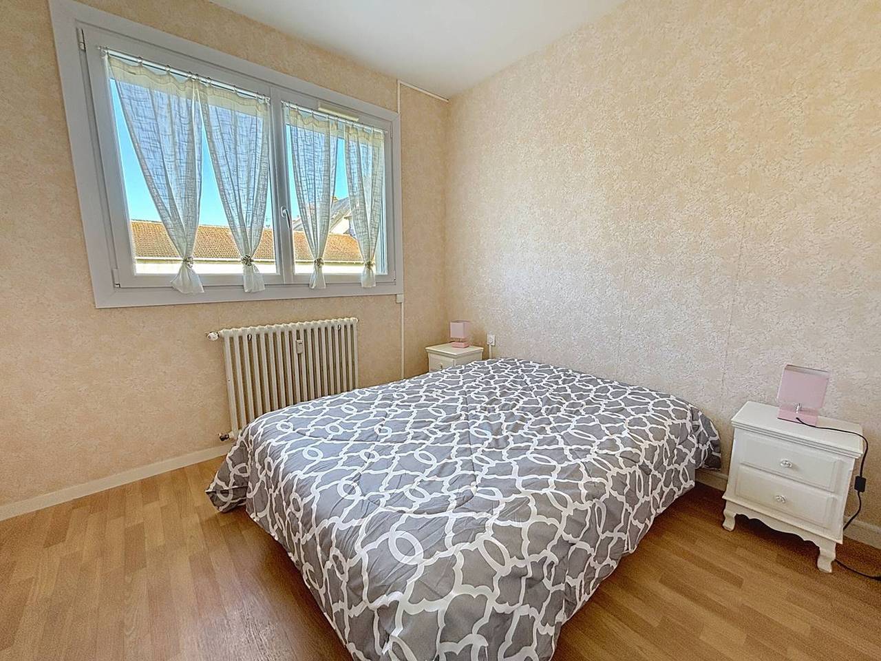 Apartamento entero, Confortable apartamento cerca del Puerto Guillaume para 4 con mascotas permitidas in Dives-sur-Mer, Region de Lisieux