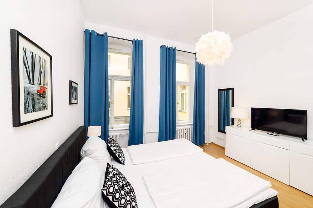 Entire apartment, Großes-4-zimmer-apartment City Center Museuminsel Berlin-mitte bis 9 Personen in Mitte Berlin, Berlin