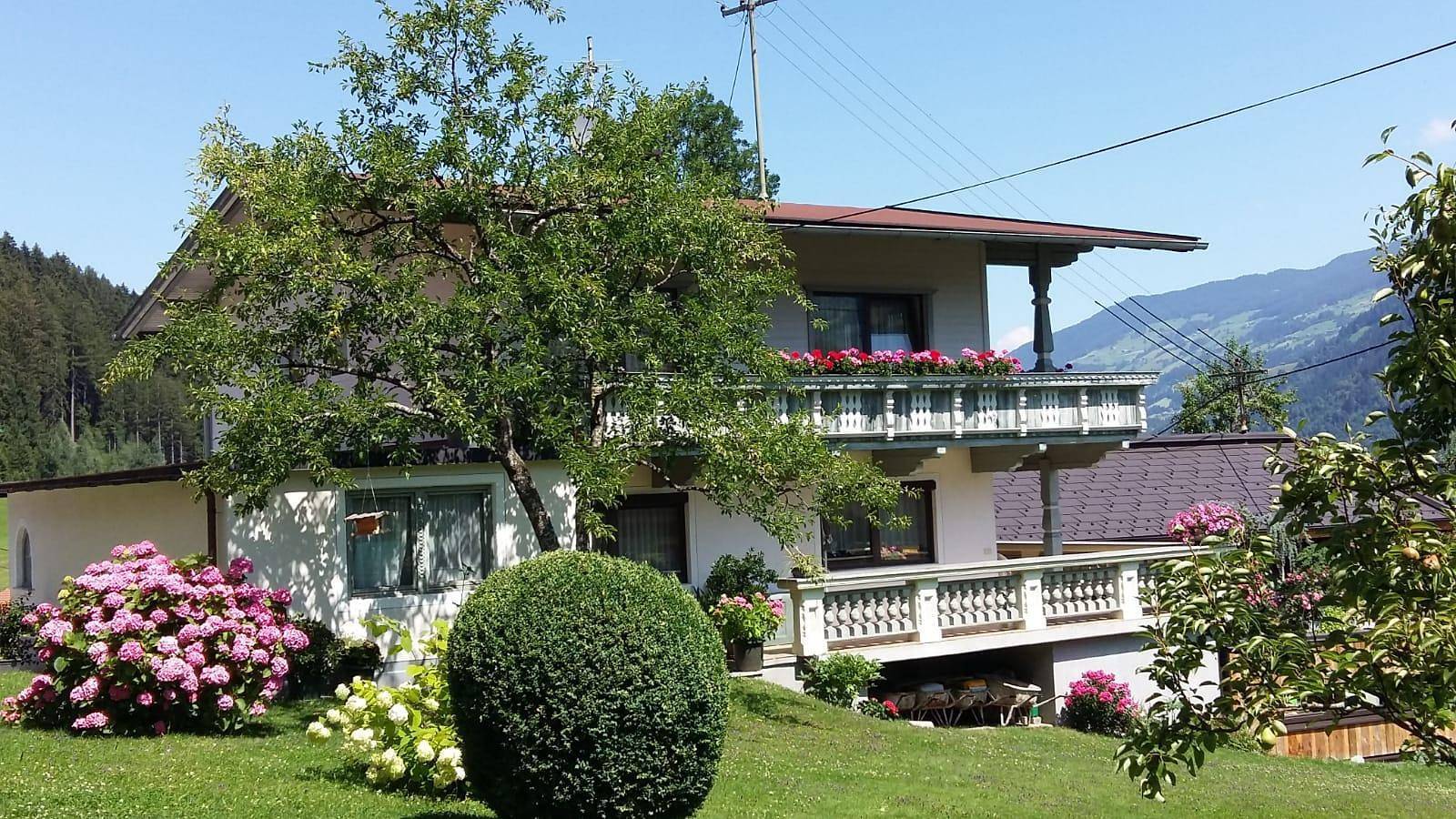 Ganze Ferienwohnung, Binder's Saghaus in Ried im Zillertal, Ski-Optimal Hochzillertal