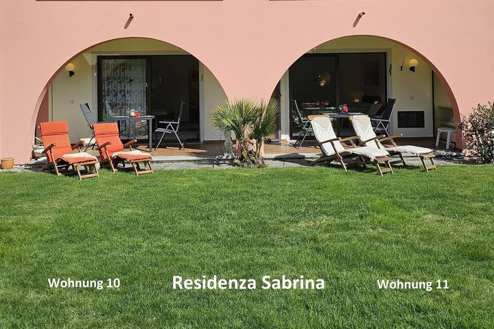 Ferienwohnung für 4 Personen, mit Garten und Pool sowie Ausblick in Ascona