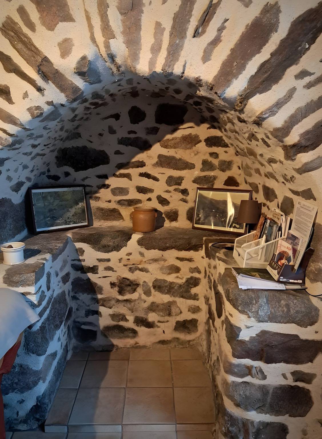 Gîte du Lavoir – Charmantes Landhaus im Dorf mit Garten im Cantal in Champs-sur-Tarentaine-Marchal, Regionaler Naturpark Volcans d'Auvergne