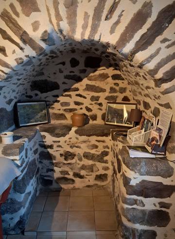 Location De Vacances pour 6 Personnes dans Champs-sur-Tarentaine-Marchal, Région de Mauriac, Photo 1