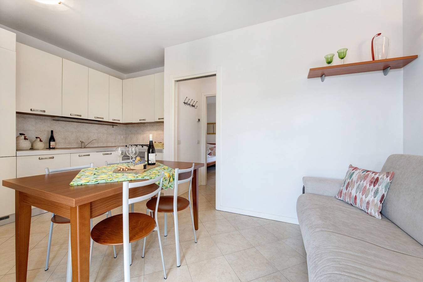 Vakantie Appartement 'Katy Lake Salvia' met Gedeeld Zwembad, Privé Terras & Wi-Fi, foto 10