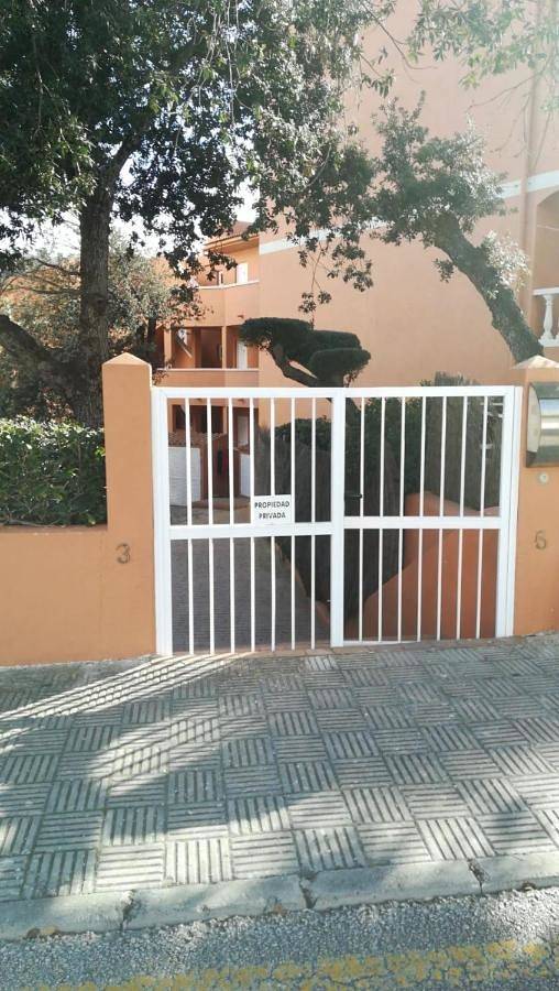 Ferienwohnung für 2 Personen, mit Balkon und Terrasse sowie Garten und Pool in Canyamel - 2