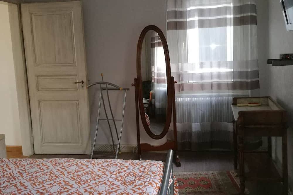 Entire apartment, Appartement Moderne au Coeur de Munster in Munster (Haut-Rhin), Parc naturel régional des Ballons des Vosges