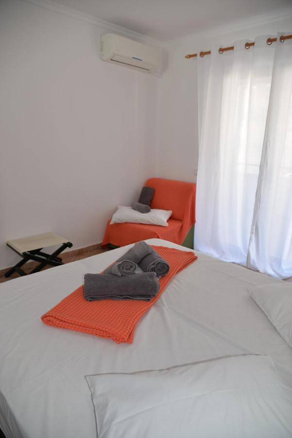 Hôtel pour 2 personnes, avec balcon ainsi que piscine et vue dans Nea Kallikratia - 4