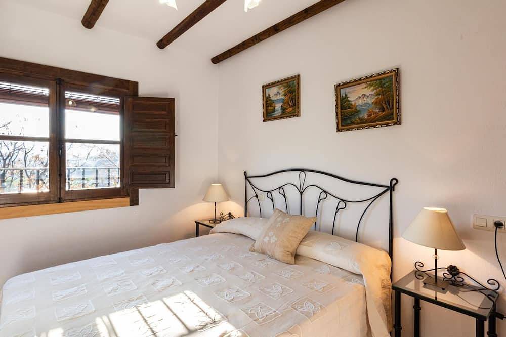 Complejo de 3 apartamentos con piscina, in Melegís, El Valle