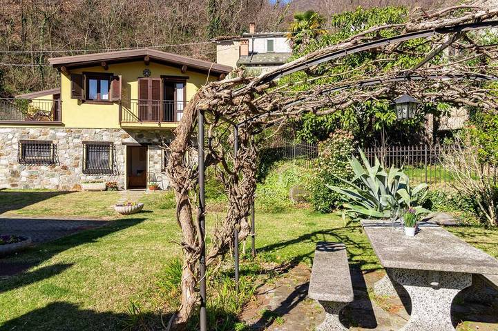 Ferienhaus für 4 Personen, mit Balkon
