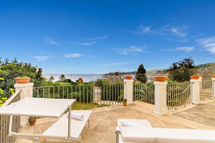 Casa de vacaciones para 8 personas, con vistas al mar además de terraza y piscina para niños, Se admiten mascotas - 1