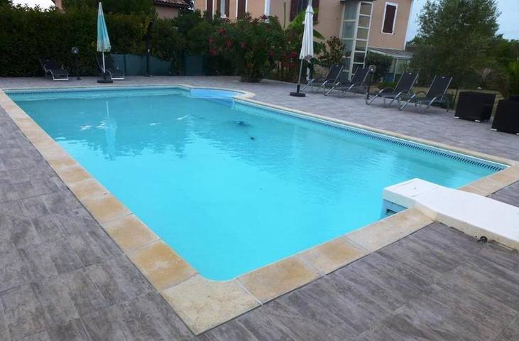 Location de vacances pour 4 personnes, avec jardin et piscine, adapté aux familles à Brens - 4