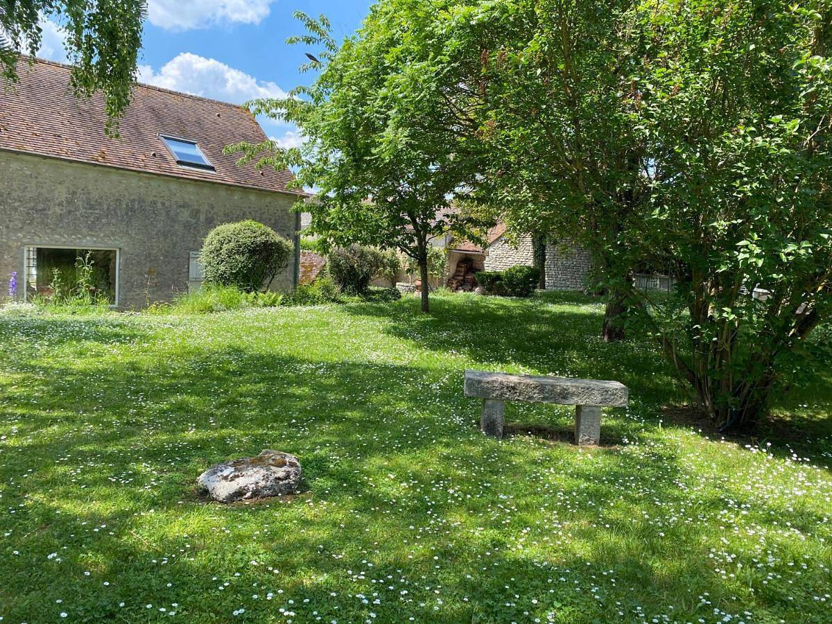 Six-Bedroom House in Buthiers, Parc naturel régional du Gâtinais français