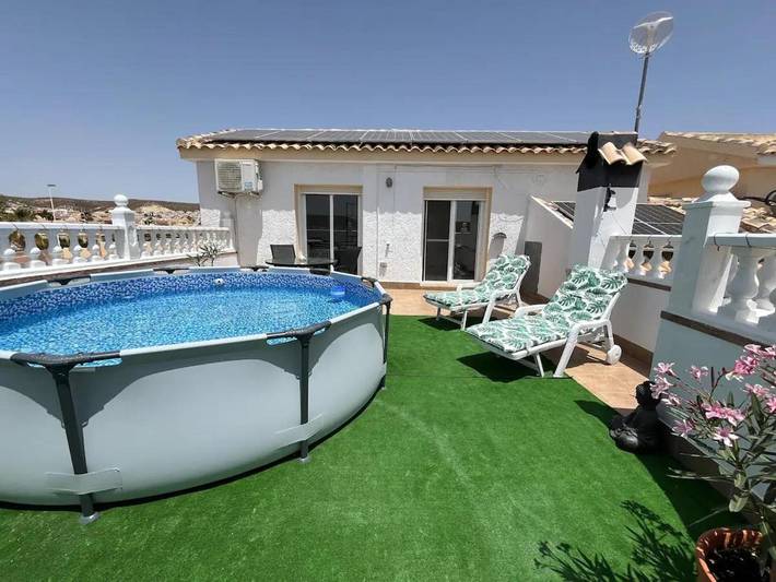 Gîte pour 2 personnes, avec balcon ainsi que piscine et jardin dans Camposol