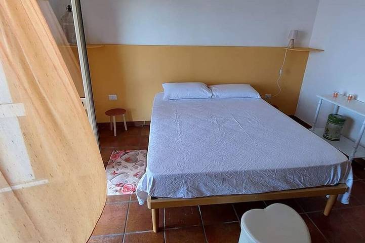 Gîte pour 9 personnes à Paola - 3