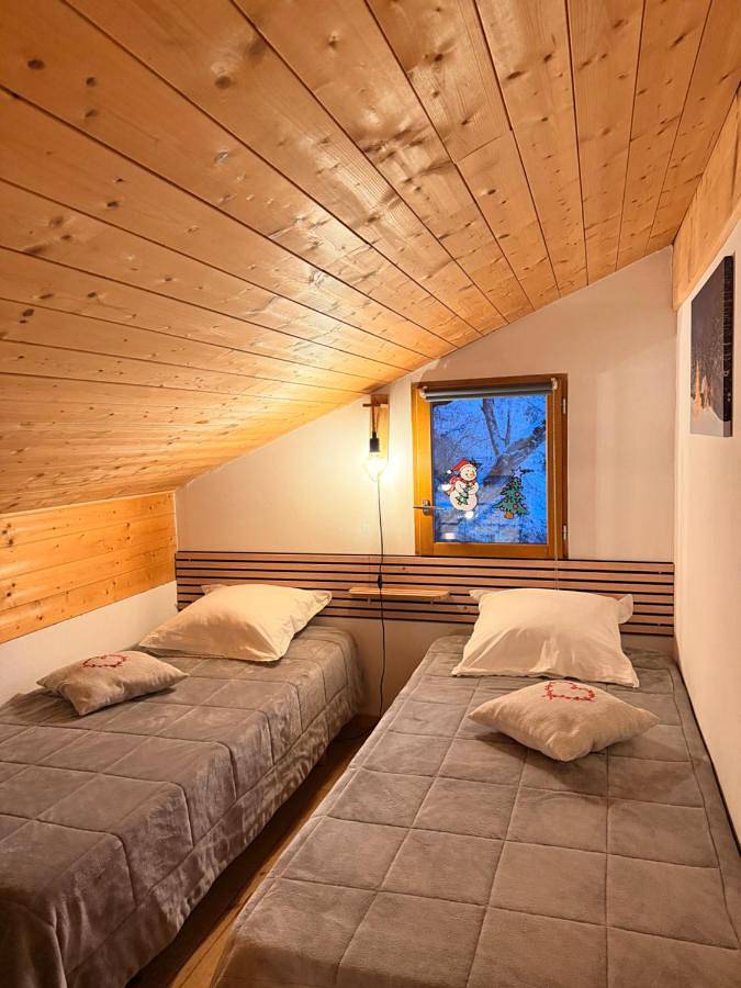 Gîte pour 4 personnes, avec vue et jardin dans La Forclaz - 2