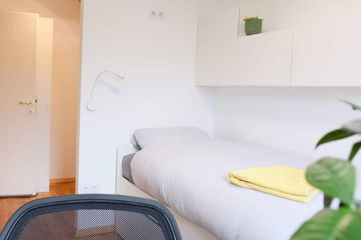 100% private Townhouse - Local Living near City Center in Vienna, Donau Niederösterreich