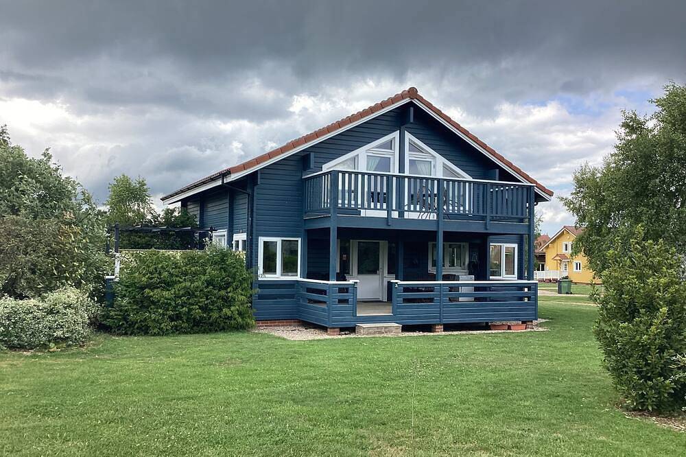 Honeypot Lodge Scandinavian Style, on-site golf course. in Fritton and Saint Olaves, Great Yarmouth