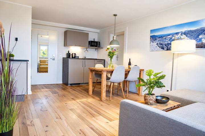 Ganze Wohnung, Smart Resorts - Haus Opal - Ferienwohnung 405 mit 1 Schlafzimmer, max.4 Personen in Neuastenberg, Winterberg