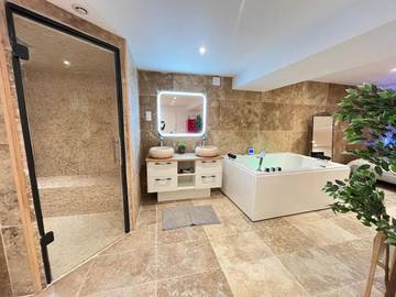 Maison de vacances pour 2 personnes, avec sauna et jacuzzi dans Centre-Val de Loire