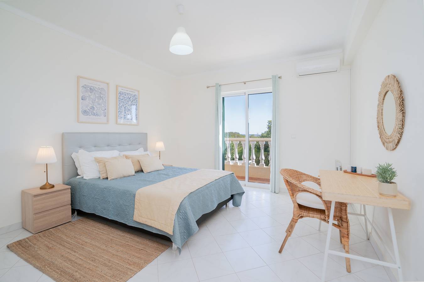 Casa Chameleon, Upper Town in Moncarapacho, Parque Natural da Ria Formosa