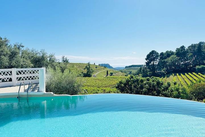 Ferienhaus für 8 Personen, mit Garten und Pool sowie Whirlpool - 1