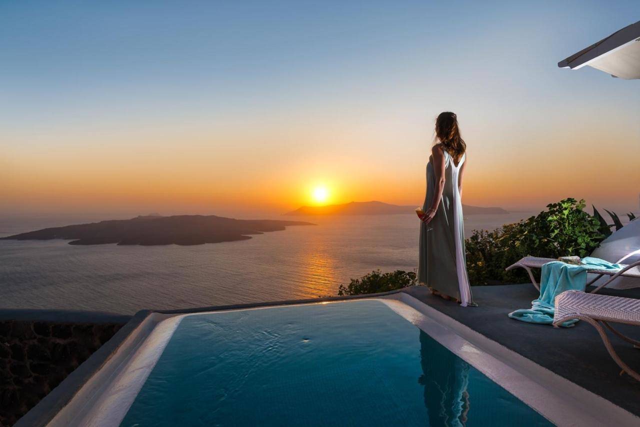 Adamant Suites in Thera, Santorin