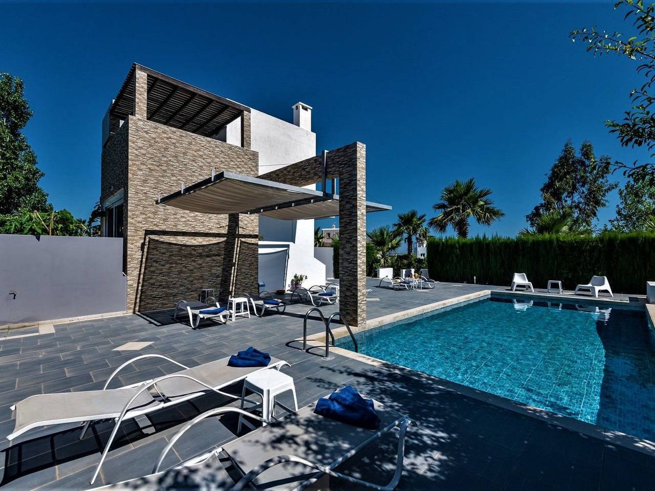 Villa "Xenos" mit Blick auf das Wasser in Tigaki, Kos