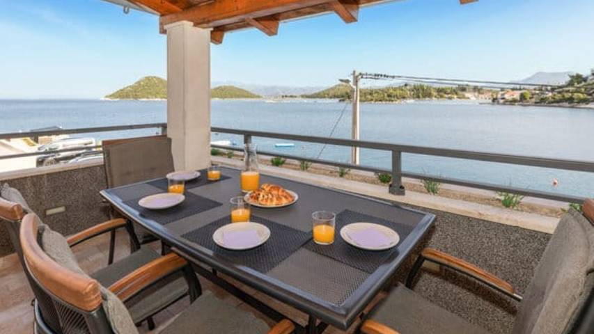 Ferienhaus für 4 Personen, mit Terrasse und Garten