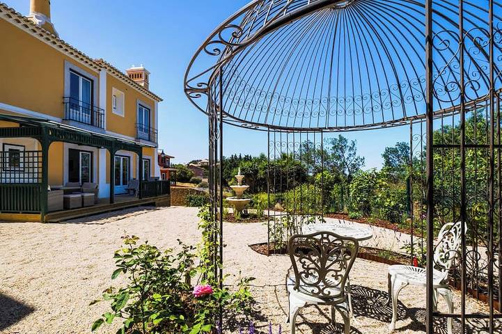 Ferienhaus für 4 Personen, mit Balkon und Garten - 1
