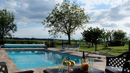 Maison De Vacances pour 8 Personnes dans Gaillac, Massif central, Photo 4