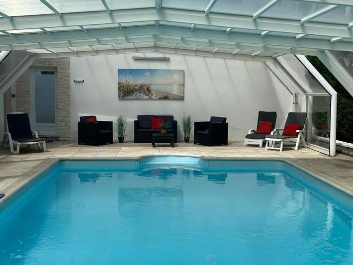 Maison de vacances pour 5 personnes, avec piscine ainsi que jacuzzi et terrasse
