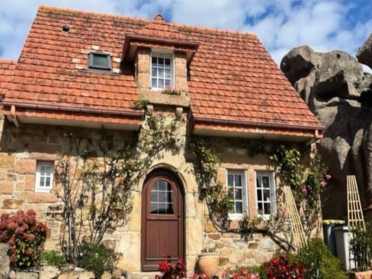 Appartement entier, Maisons & Villas pour 6 Personnes in Trégastel, Côte de Granit Rose