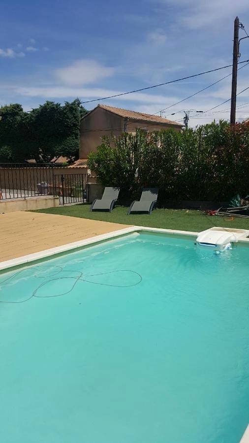 Gîte pour 2 personnes, avec vue ainsi que piscine et jardin à Châteauneuf-du-Pape - 2