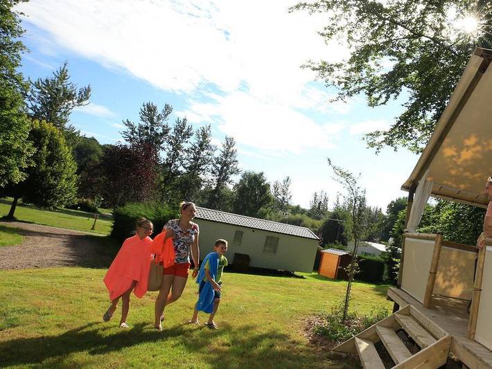 Location de vacances pour 4 personnes, avec bassin pour enfant à Aubazines - 3