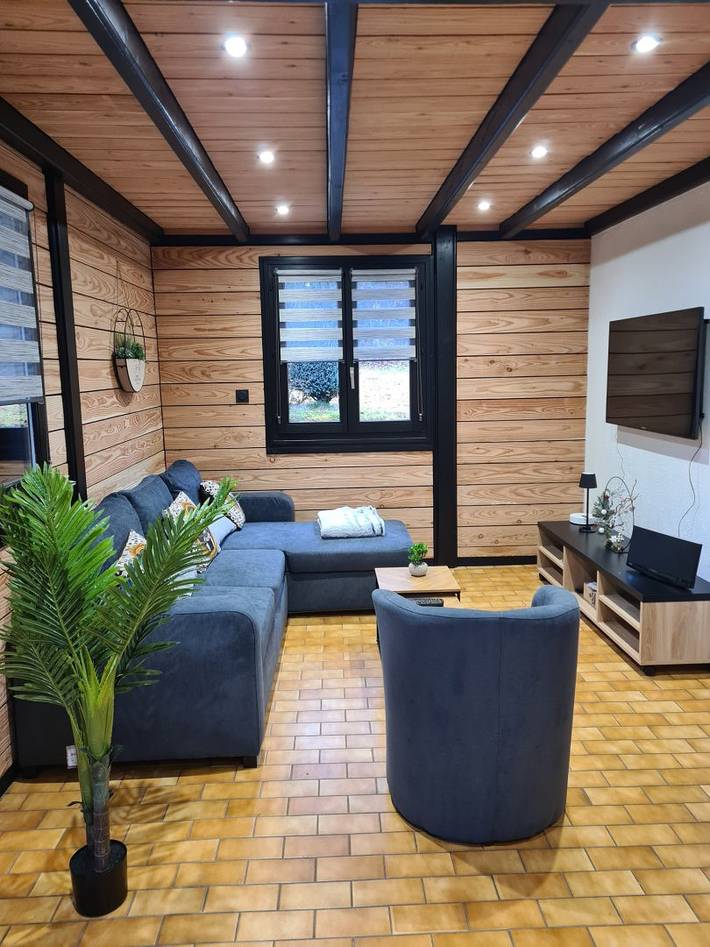 Gîte pour 5 personnes, avec terrasse et jardin à Le Ménil - 4