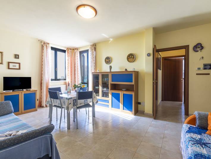 Ferienwohnung für 6 Personen, mit Terrasse und Garten in Cipressa - 3