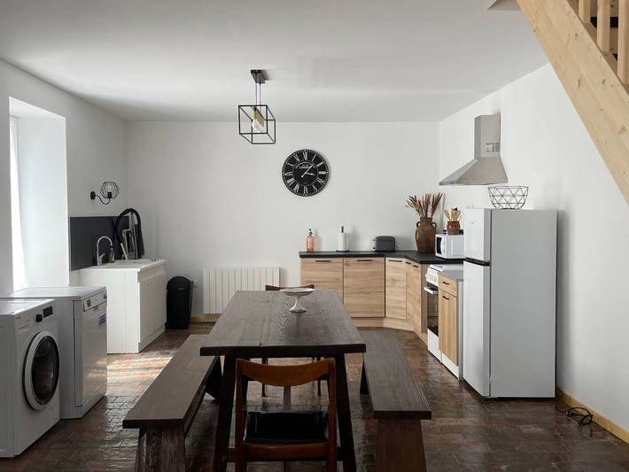 Renoviertes Haus im Ruhigen Dorf mit Privatem Hof in Junay, Region Avallon