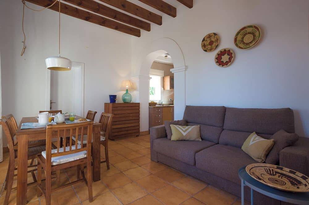 Ganze Wohnung, Can Ban, Vibe on the seafront! in Ses Figueretes, Ibiza Stadt