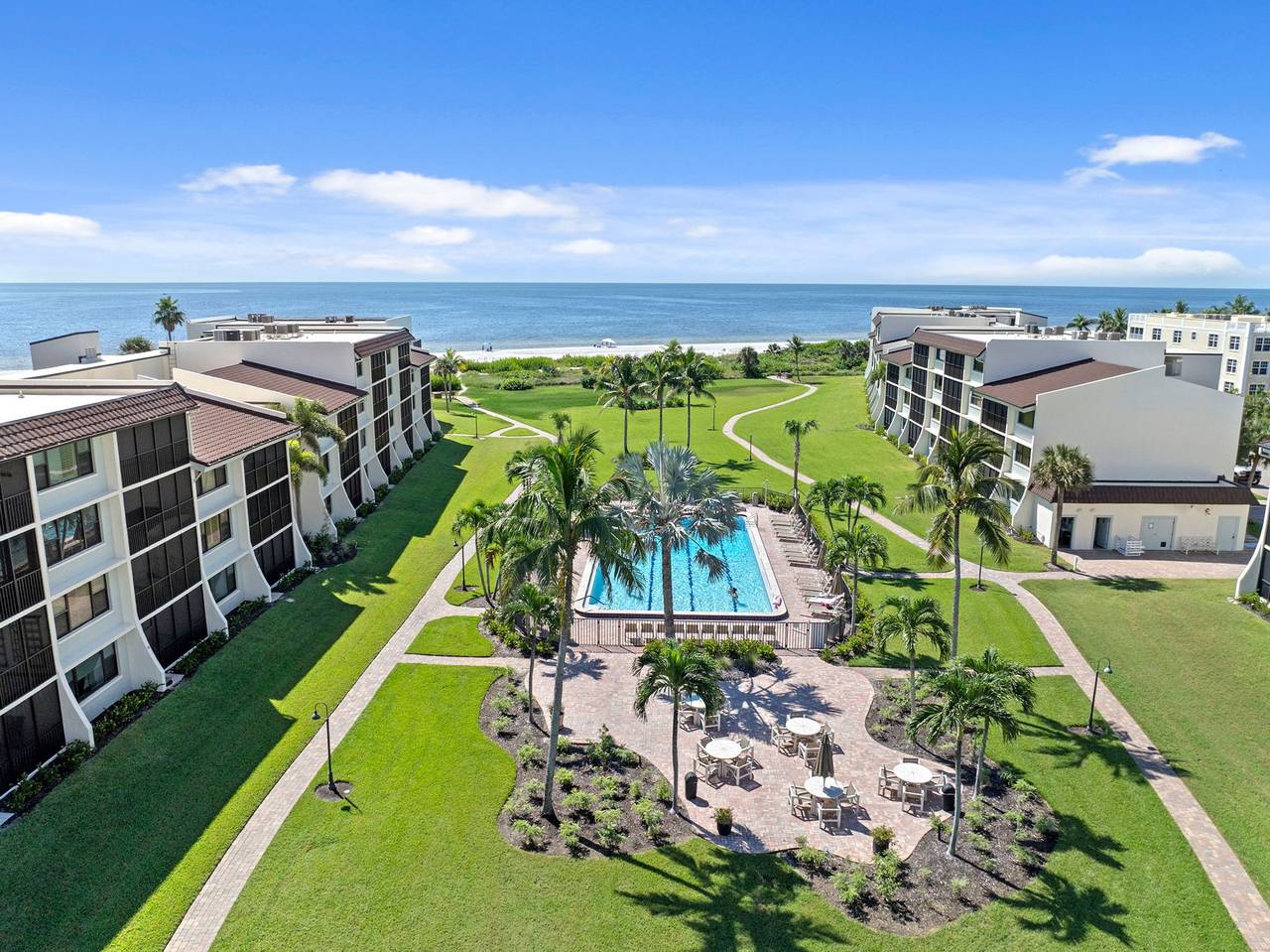 Ganze Wohnung, Beachfront Luxury | Gulf Views & Bikes – Sanibel in Sanibel, Sanibel Island