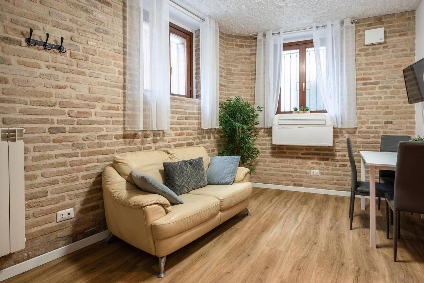 Ganze Wohnung, Charmantes Apartment Maison all'arco in Corridonia, Macerata Provinz