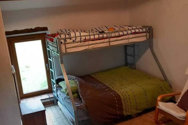 Location de vacances pour 6 personnes, animaux acceptés à La Chapelle-Hermier - 2