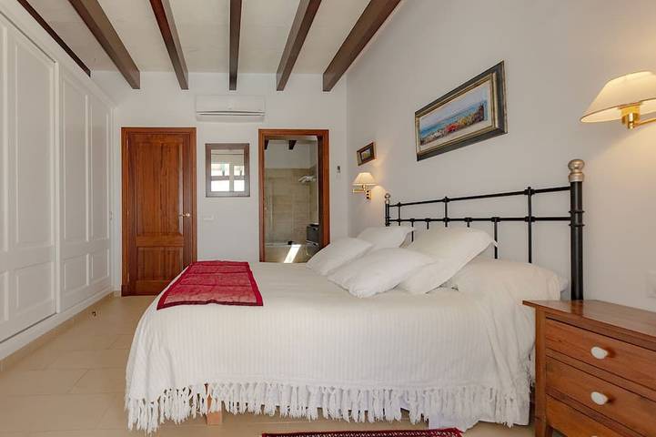 Villa für 11 Personen, mit Garten und Whirlpool auf Menorca - 4