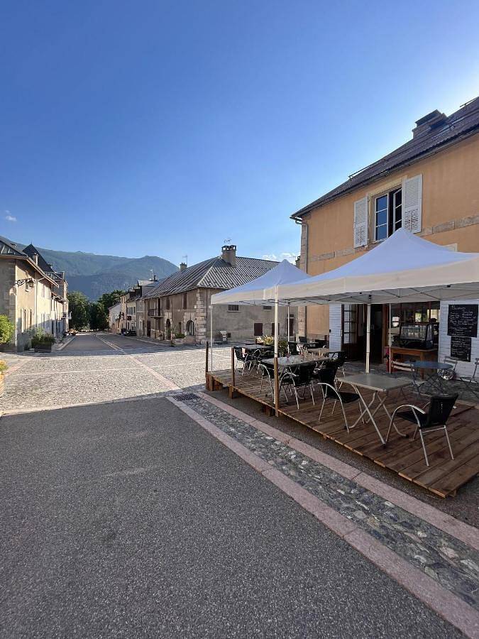 Location de vacances pour 2 personnes, avec vue et jardin, animaux acceptés à Mont-Dauphin - 4