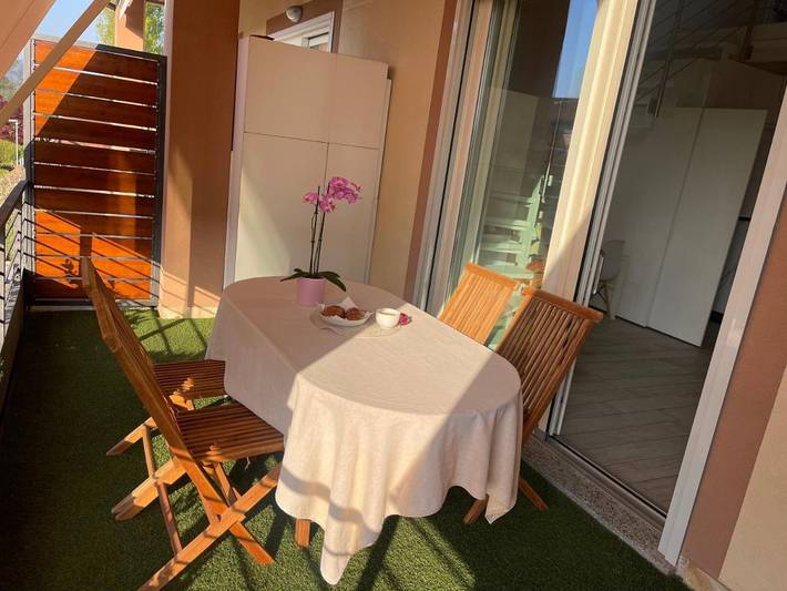 Gîte pour 5 personnes, avec jacuzzi et balcon dans Ispra - 4