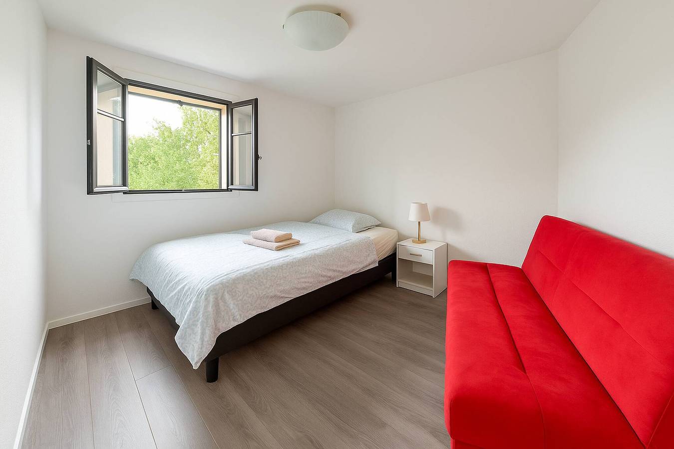 Entire apartment, Easy Check In  Luggage Storage  Washing Machine & Dryer in Grünerløkka, Oslo