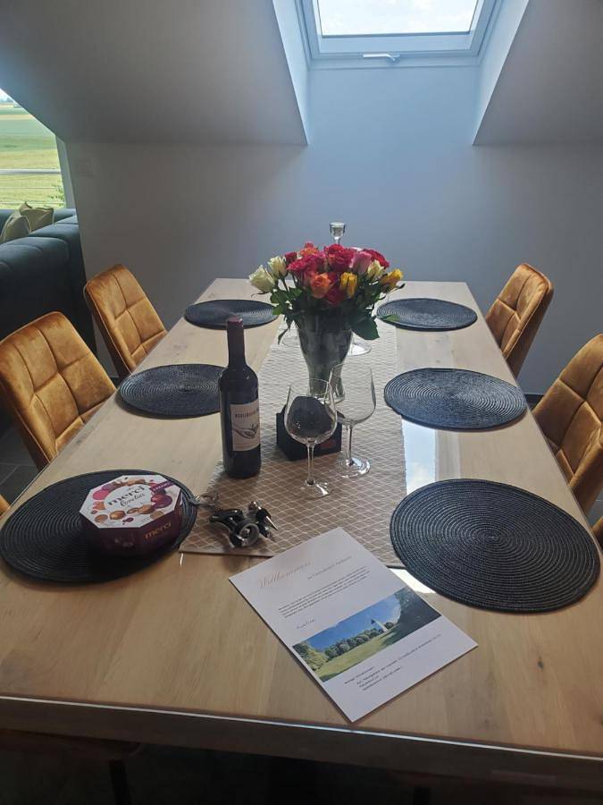 Ferienwohnung für 6 Personen, mit Terrasse und Ausblick in Weilerswist - 3