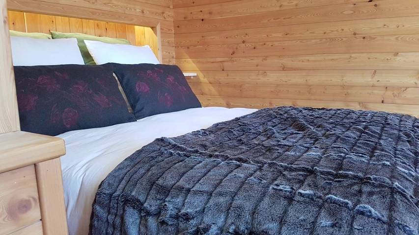 Hôtel pour 2 personnes, avec terrasse et jardin dans Bowling Du Bachelard - 3