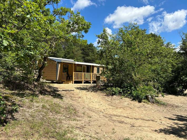 Camping pour 6 personnes, avec Terrasse et Piscine